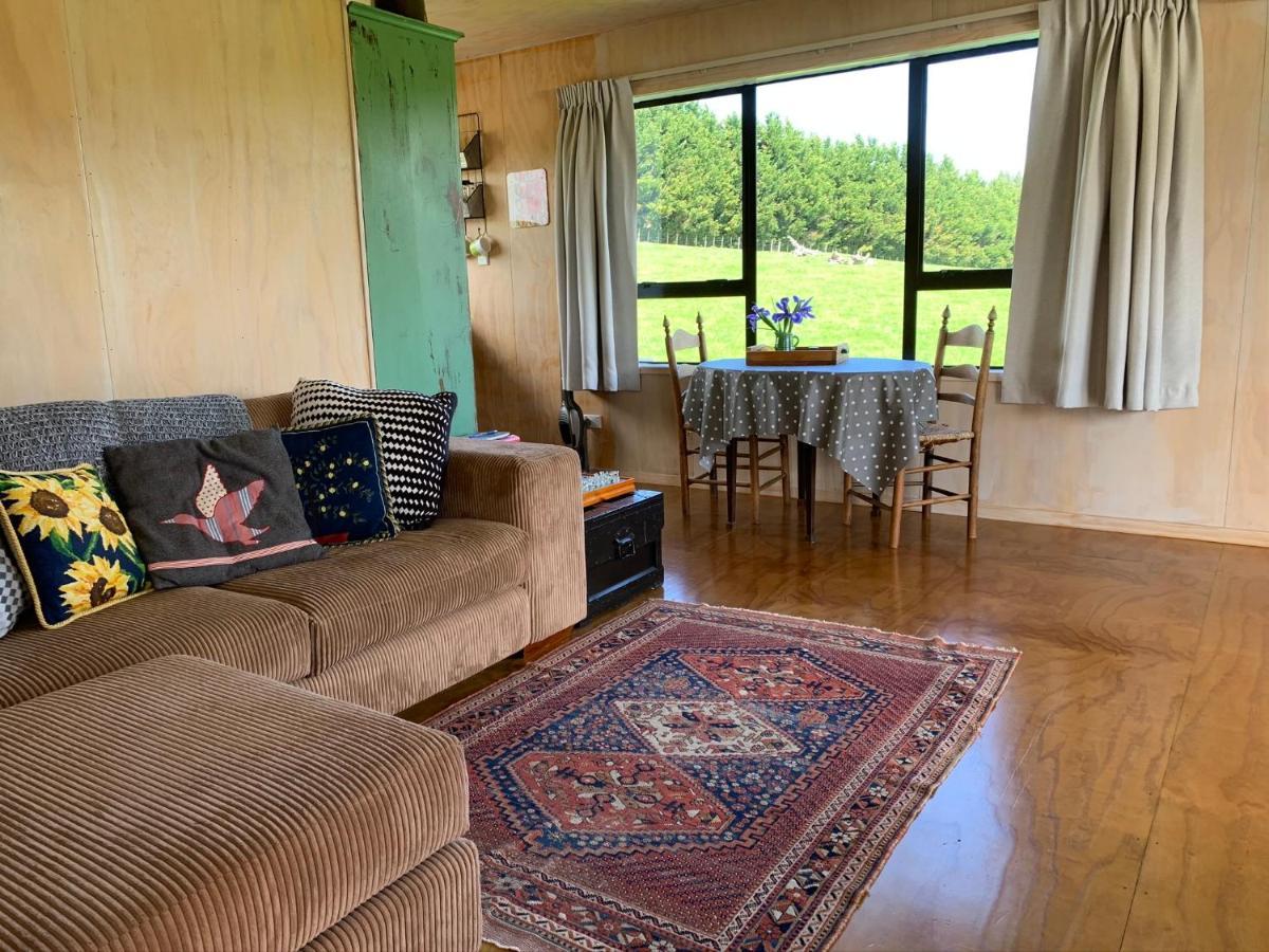 Fallow Hut Masterton Esterno foto